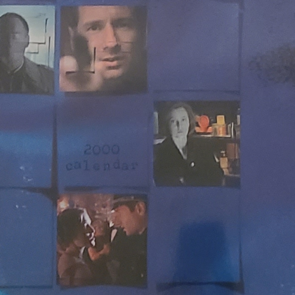 Vintage X-Files Calendar - Picture 2 of 3